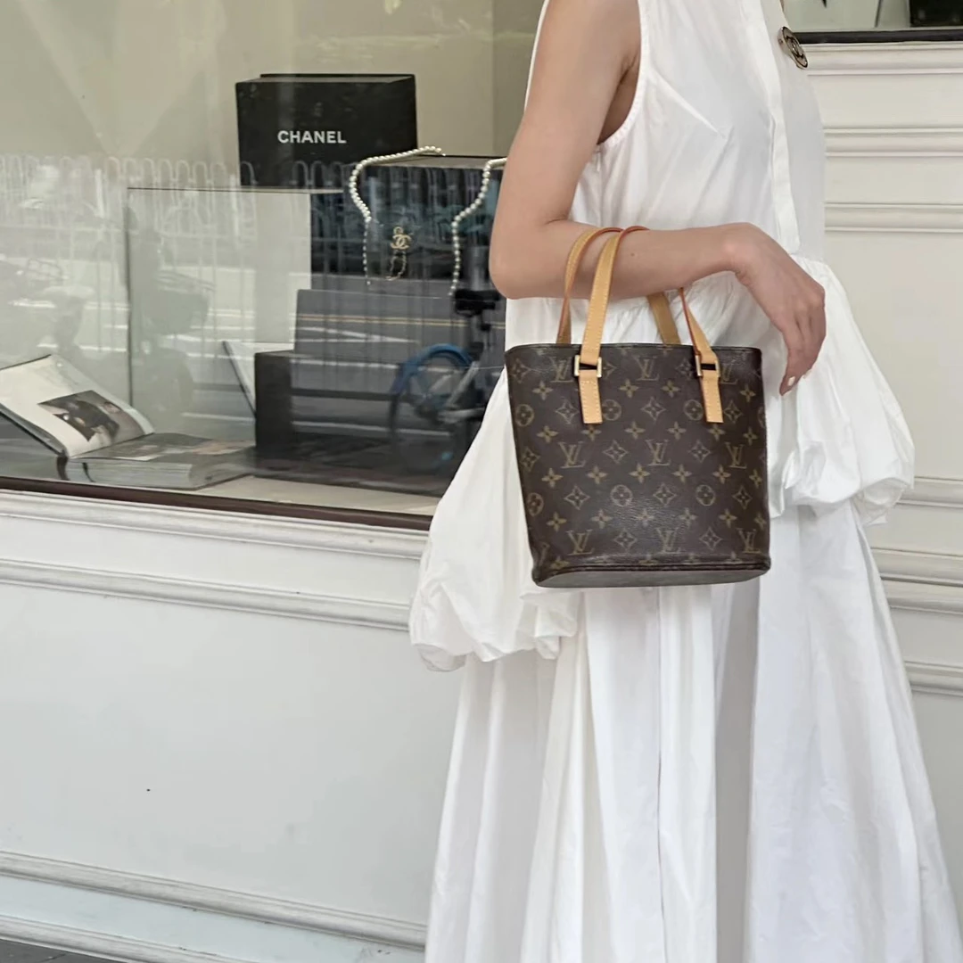 95新 LouisVuitton/路易威登 LV薇薇安小号97新到
