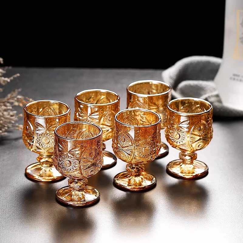 创意复古刻花白酒杯金色玻璃高脚烈酒杯一两小酒杯婚礼敬酒杯50ml