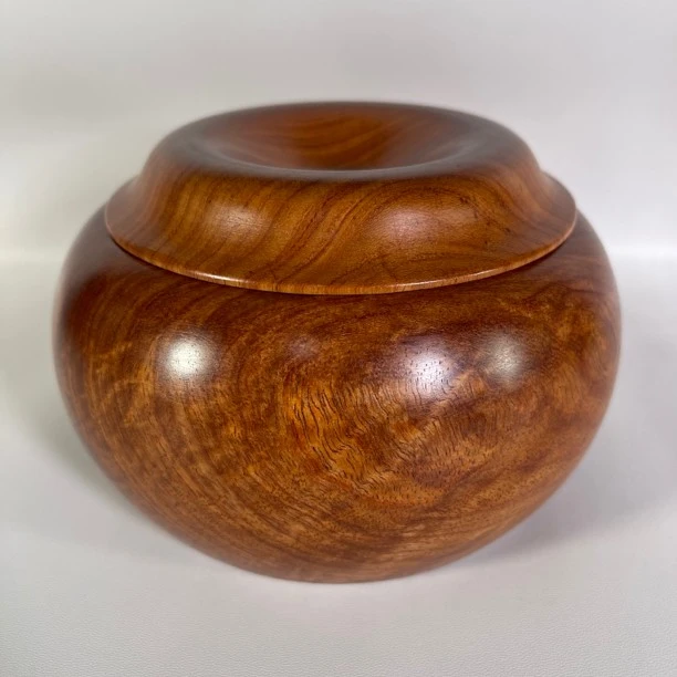 红木茶叶罐缅甸花梨（大果紫檀）直径15高9.5公分整木红木茶叶罐