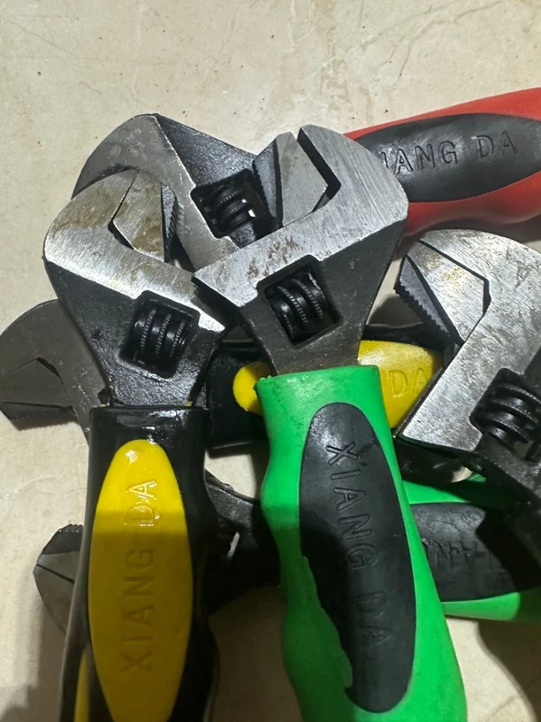 库存旧的有锈介意勿拍短柄两用小活口扳手一个颜色不挑