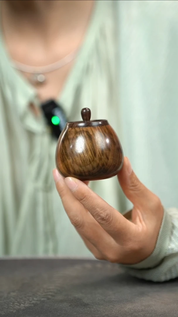 【闪购商品】金丝楠木雕407梨形小茶仓