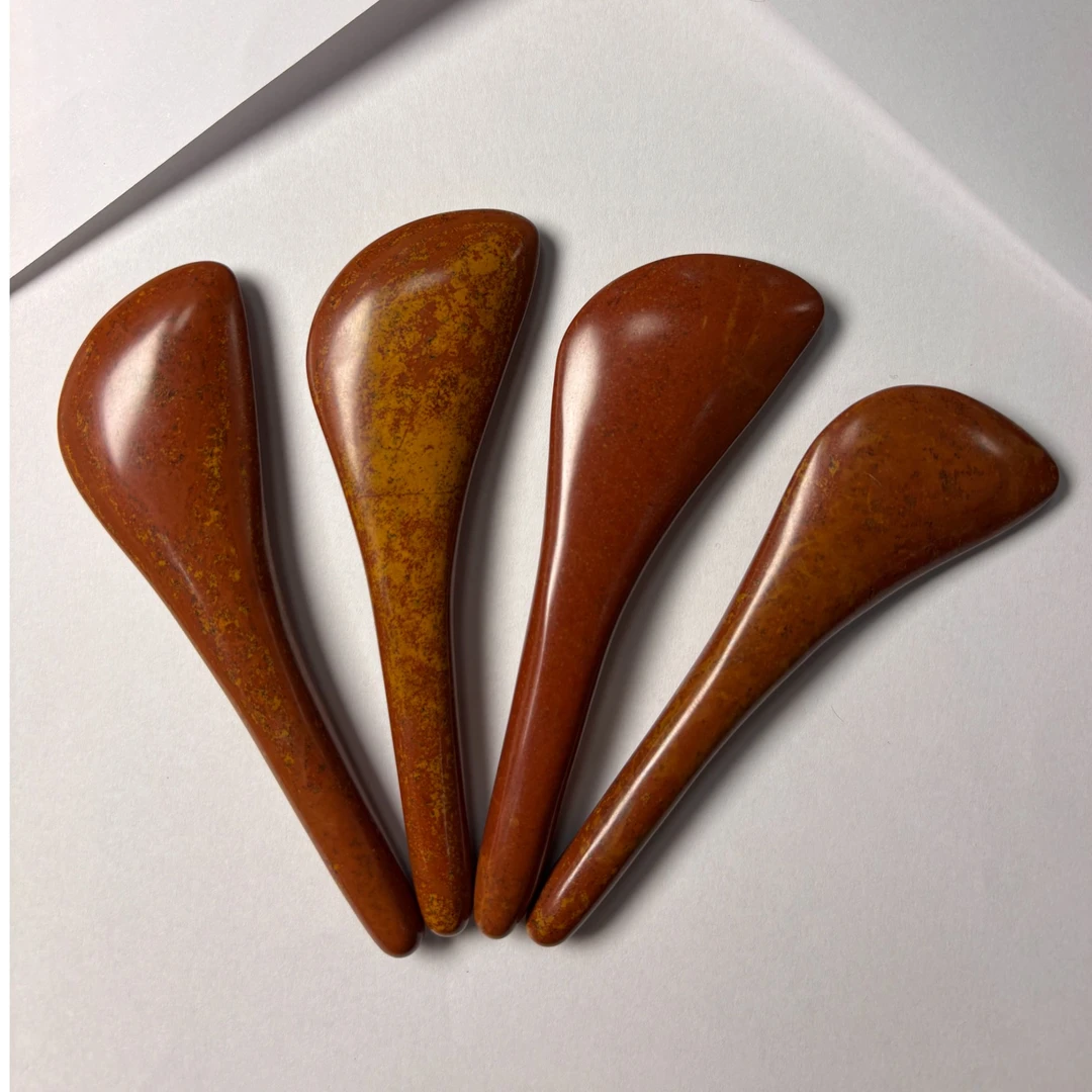 【甄砭堂】泗水砭石拨筋棒面部点穴面部提拉面部按摩面部刮痧美容院