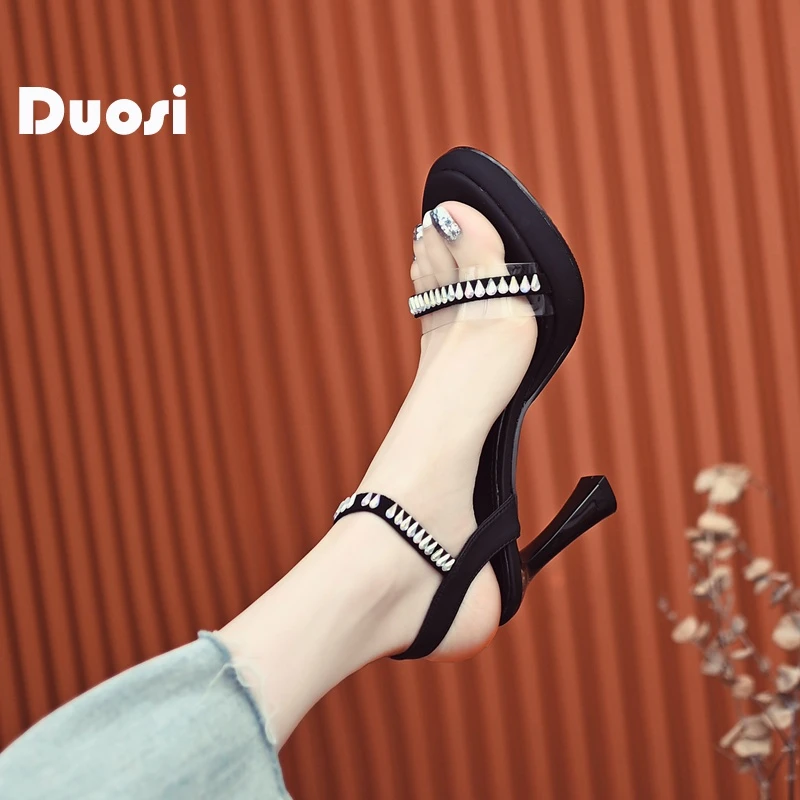 【DUOSI-1】9cm一字带凉鞋女夏银色晚会鞋超高细跟高跟鞋23-817