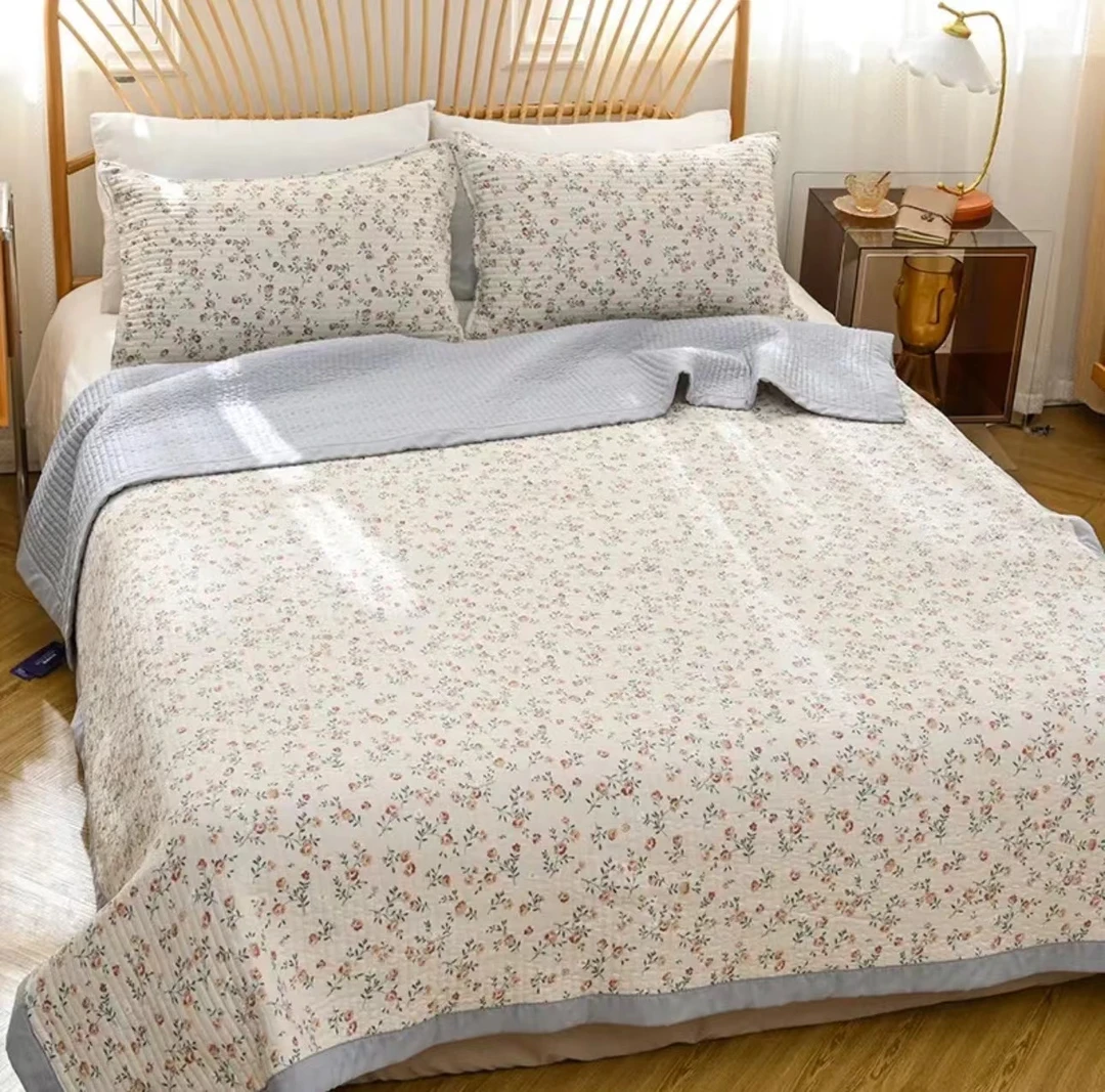 A类云感水洗棉2x2.3-灰边小碎花