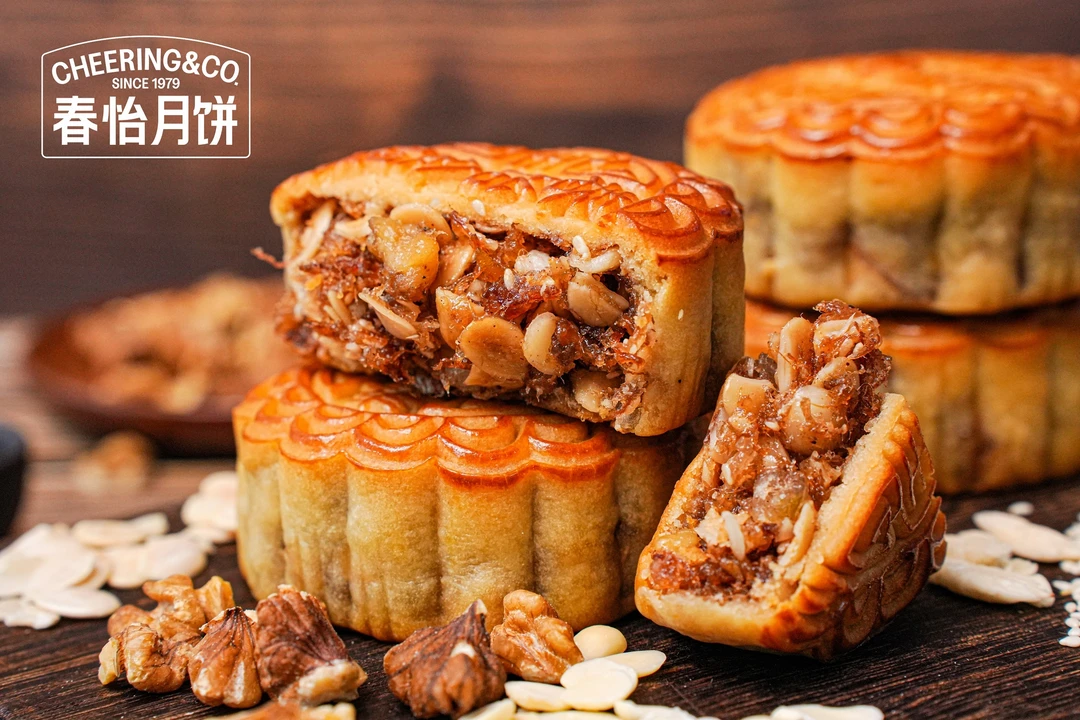混合礼盒装月饼(金腿*1+双白*1+蛋豆*1+哈密瓜*1)*1（共1盒650g）