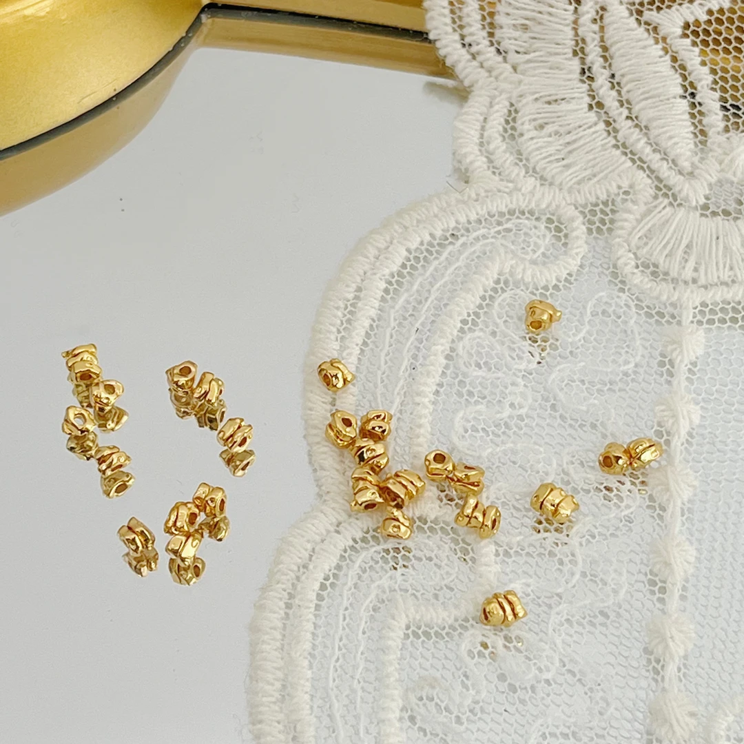 左夕M4968【30个金底卡2.5碎金隔片】铜镀金DIY高保色配件