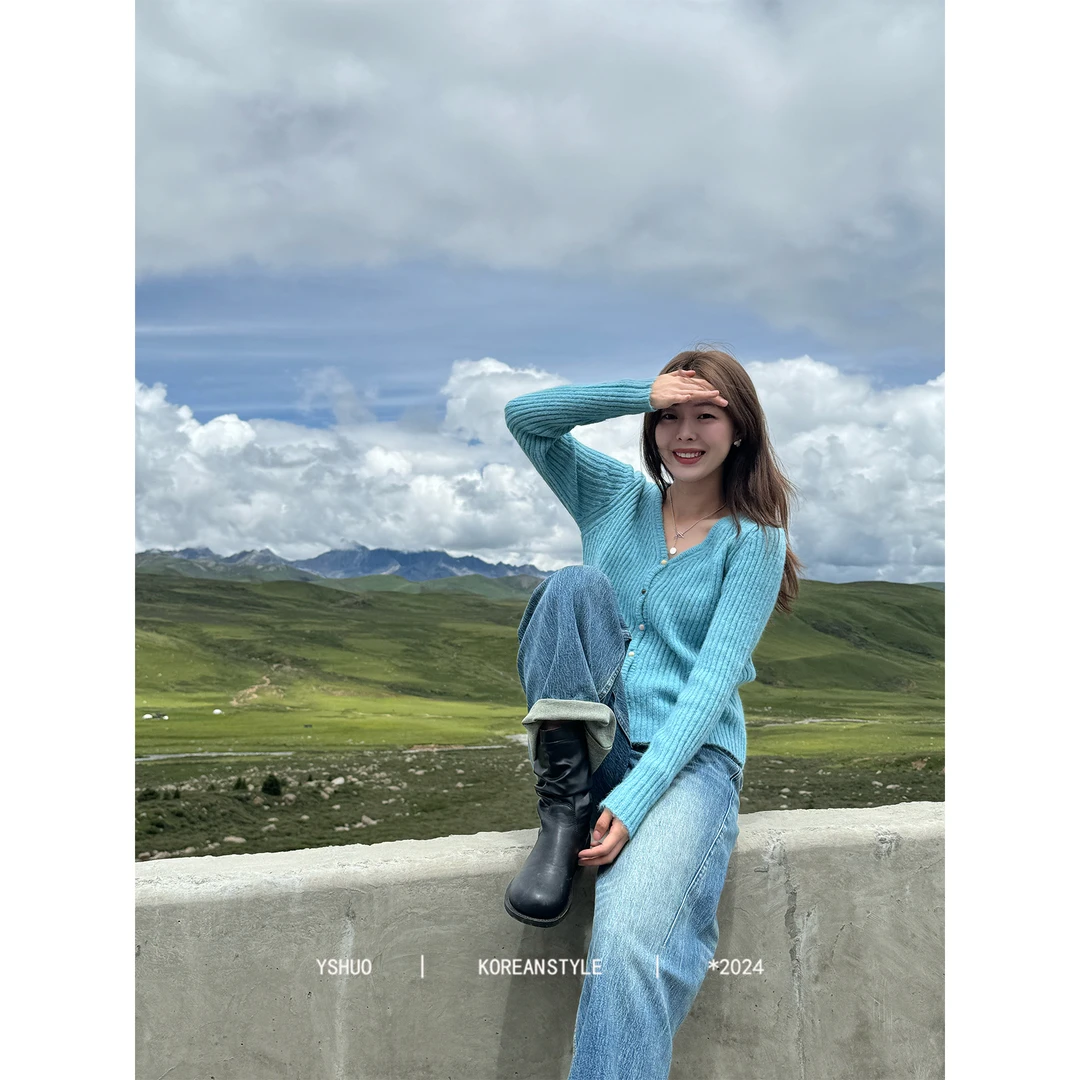 【知秋意】秋季厚实v领糖果扣气质显瘦百搭针织开衫 24583