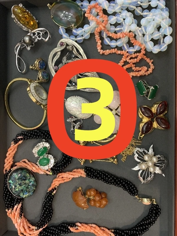 铁合金项链 铁合金项链 中古饰品拍对应价格【备注货号并截图】