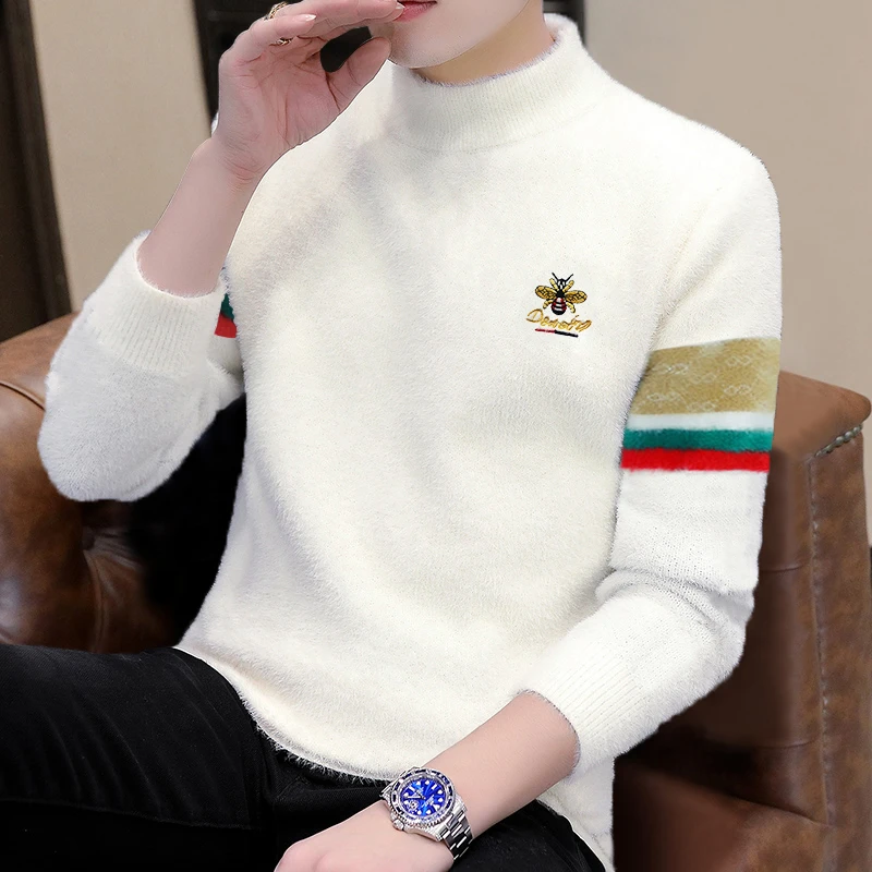 新款小蜜蜂毛衣2024男士时尚潮流保暖半高领秋冬季加绒加厚毛衣