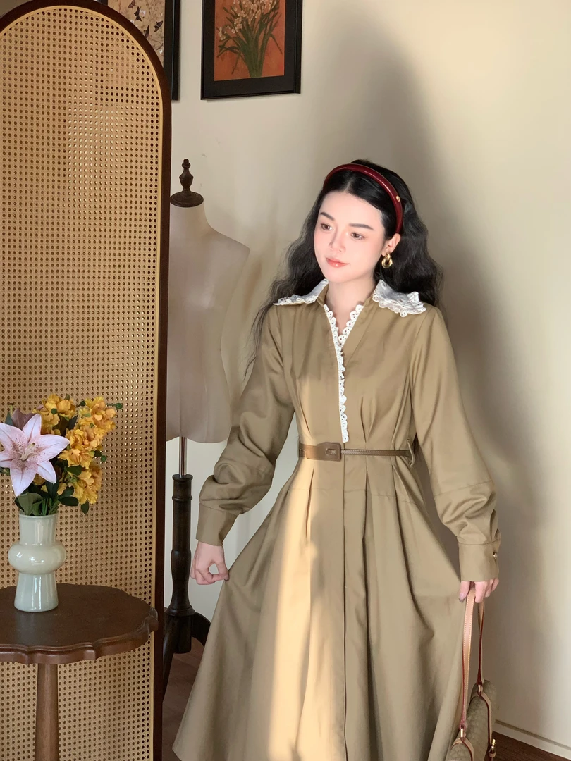 〈诗集〉文艺复古新款高级感简约V领高级感风衣外套