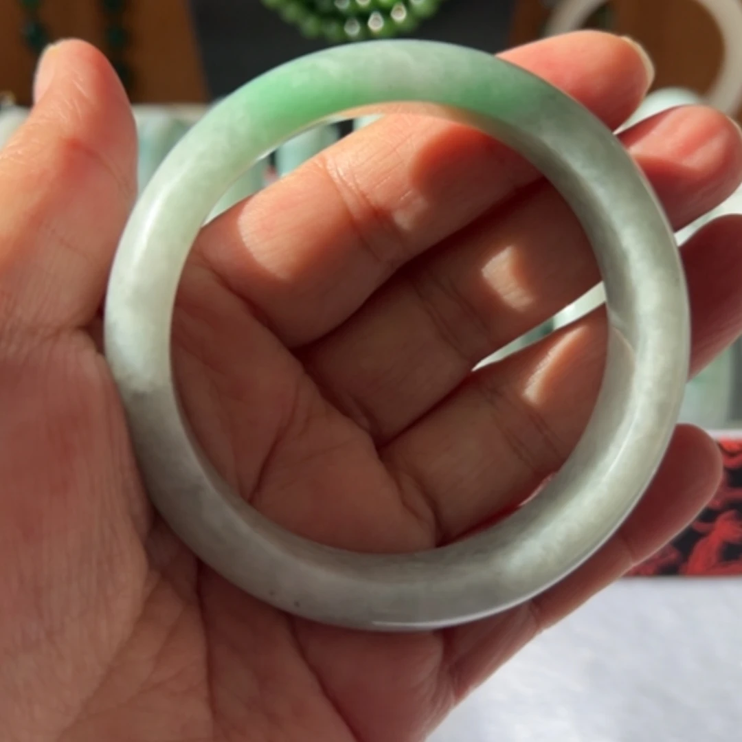 【闪购商品】翡翠手镯未镶嵌