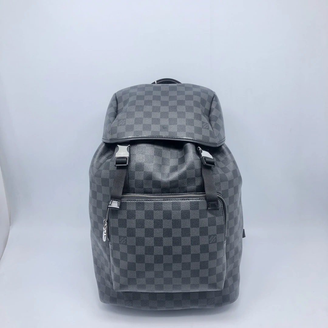 99新 LouisVuitton/路易威登 黑棋盘格双肩包/3942号男士时尚休闲