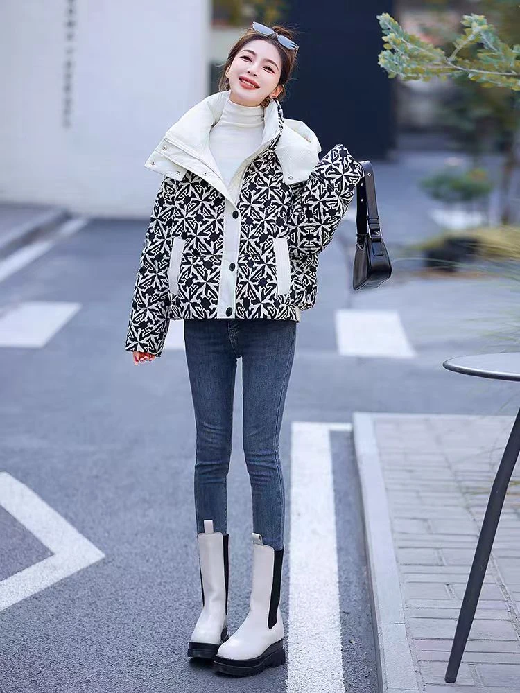 欧洲站撞色印花2024新款冬季小个子白鸭绒羽绒服国风潮流加厚外套