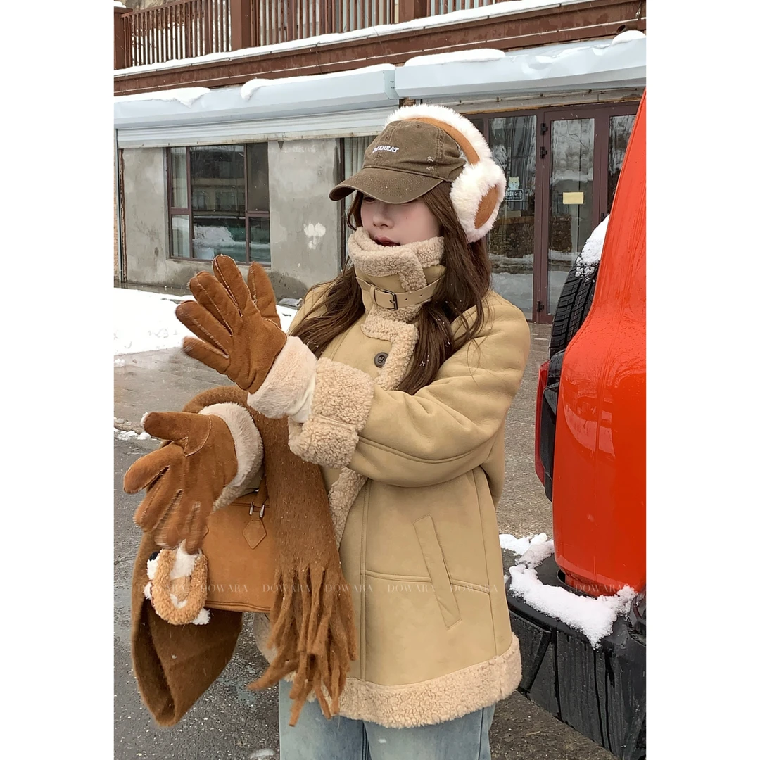 大婉酱肉肉微胖定制宽松设计感皮毛一体设计保暖休闲风外套7244D