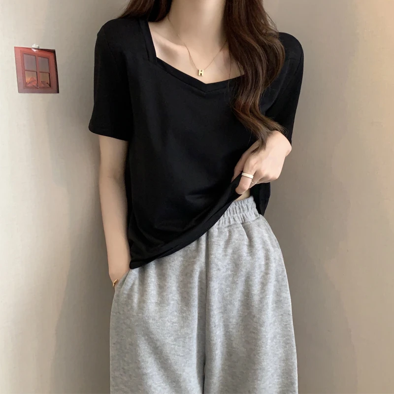 法式方领露锁骨2024夏季新款V领正肩短袖t恤女设计感小众别致上衣