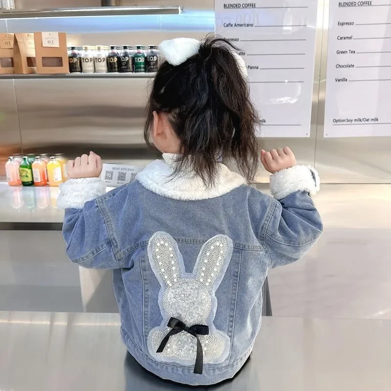 女童牛仔加绒加厚外套2024秋冬款儿童保暖夹克上衣抱被中大童百搭