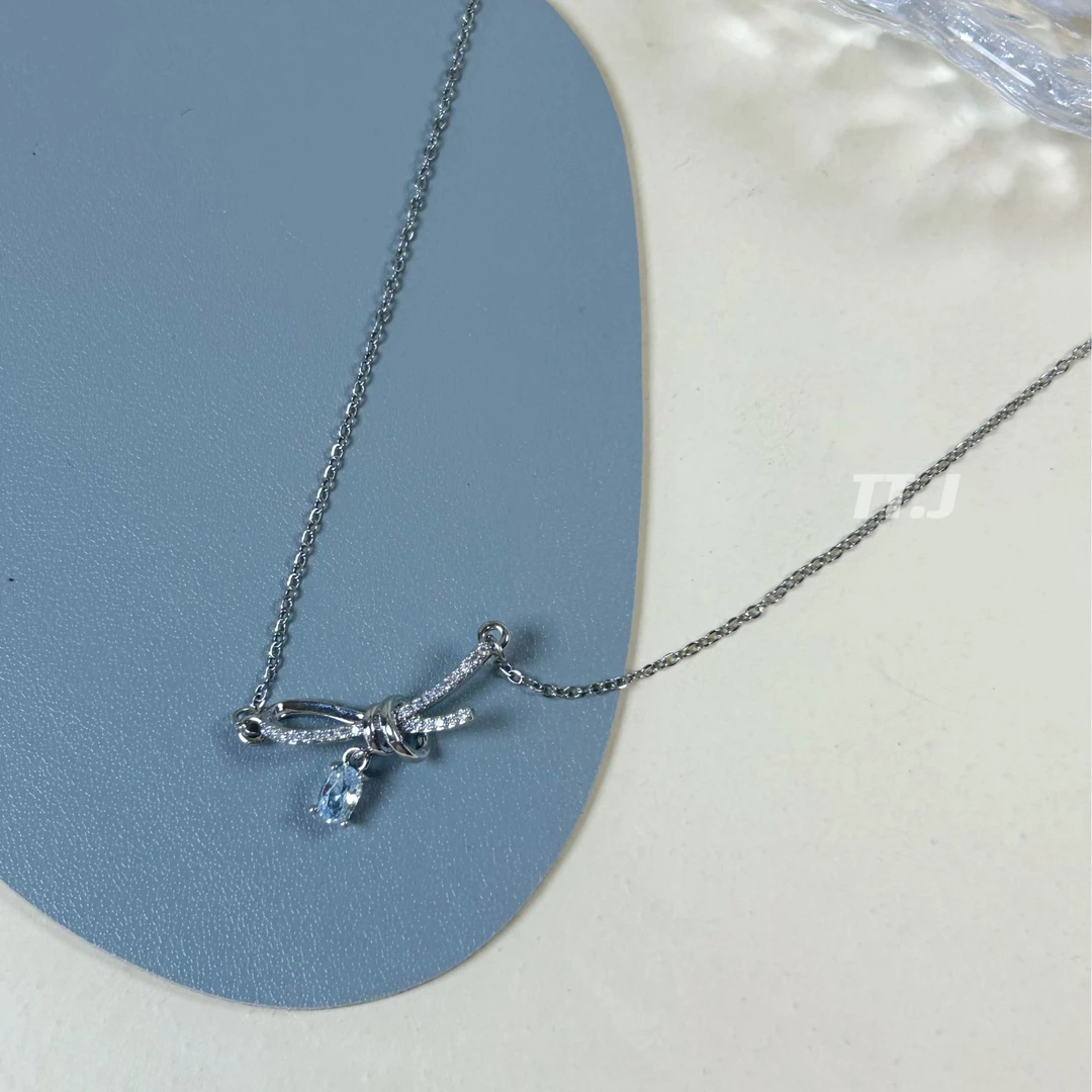 钛钢项链 满钻蝴蝶结流苏锆石项链女时尚经典小众百搭锁骨链饰品