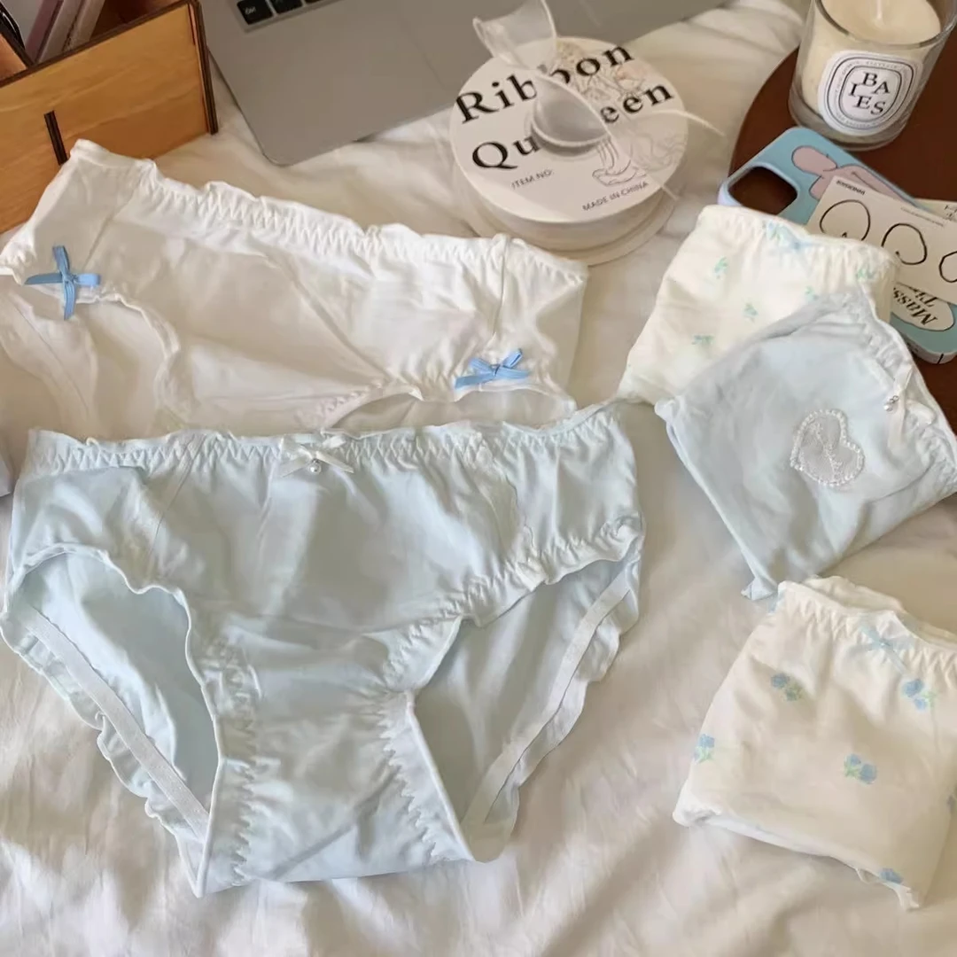 蓝色碎花A类婴儿棉内裤女中腰日系甜美少女蝴蝶结抗菌棉裆三角裤