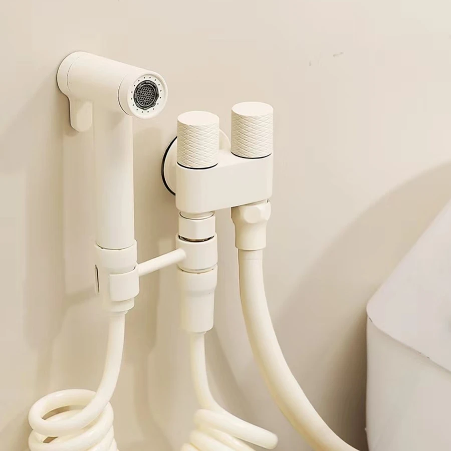 白色马桶喷枪冲洗喷枪伴侣全铜高压角阀卫生间增压一进二出水龙头