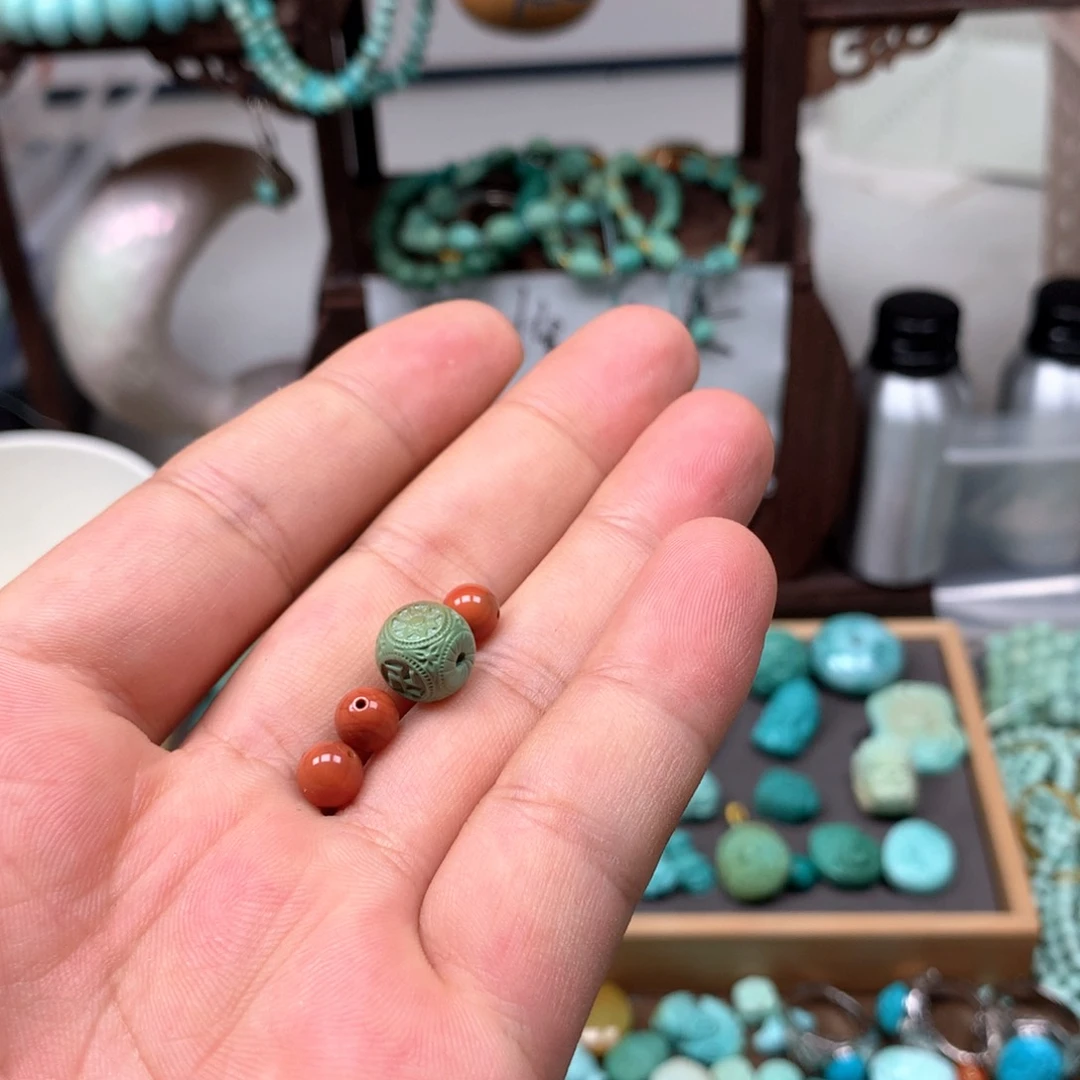 南红玛瑙雕刻未镶嵌