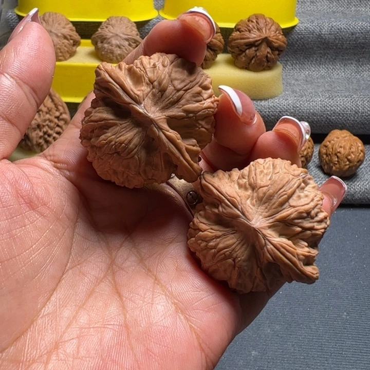 文玩核桃吊坠三****桃全品