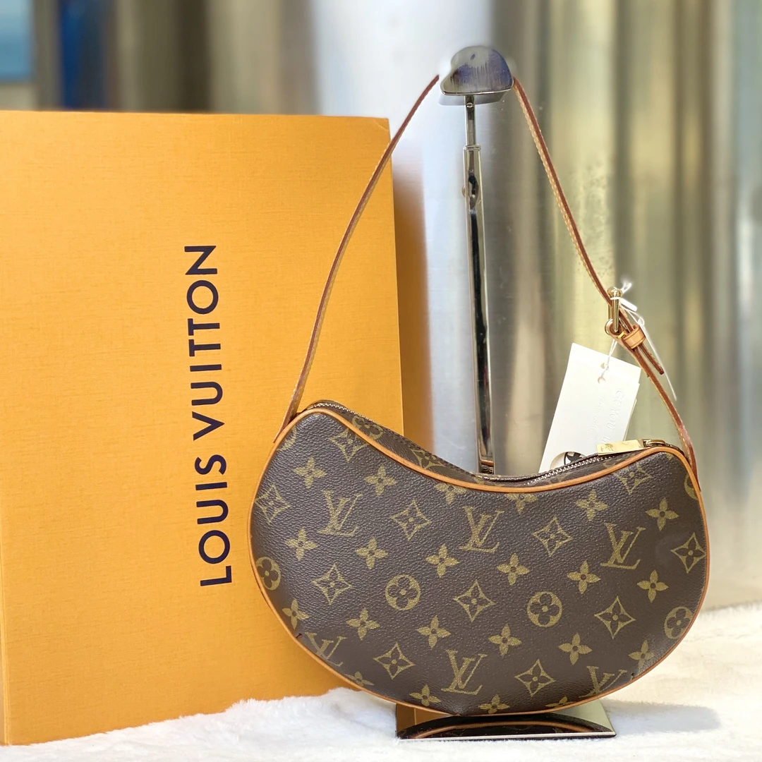 99新 LouisVuitton/路易威登 古有98新LV豌豆包小号单肩包6107