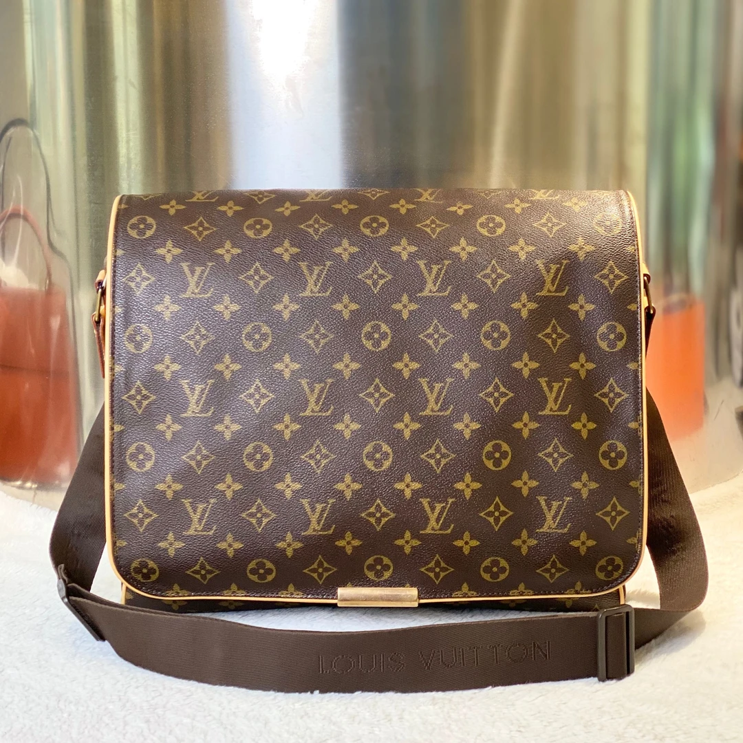 99新 LouisVuitton/路易威登 古有97新后换植鞣革LV斜挎包1154