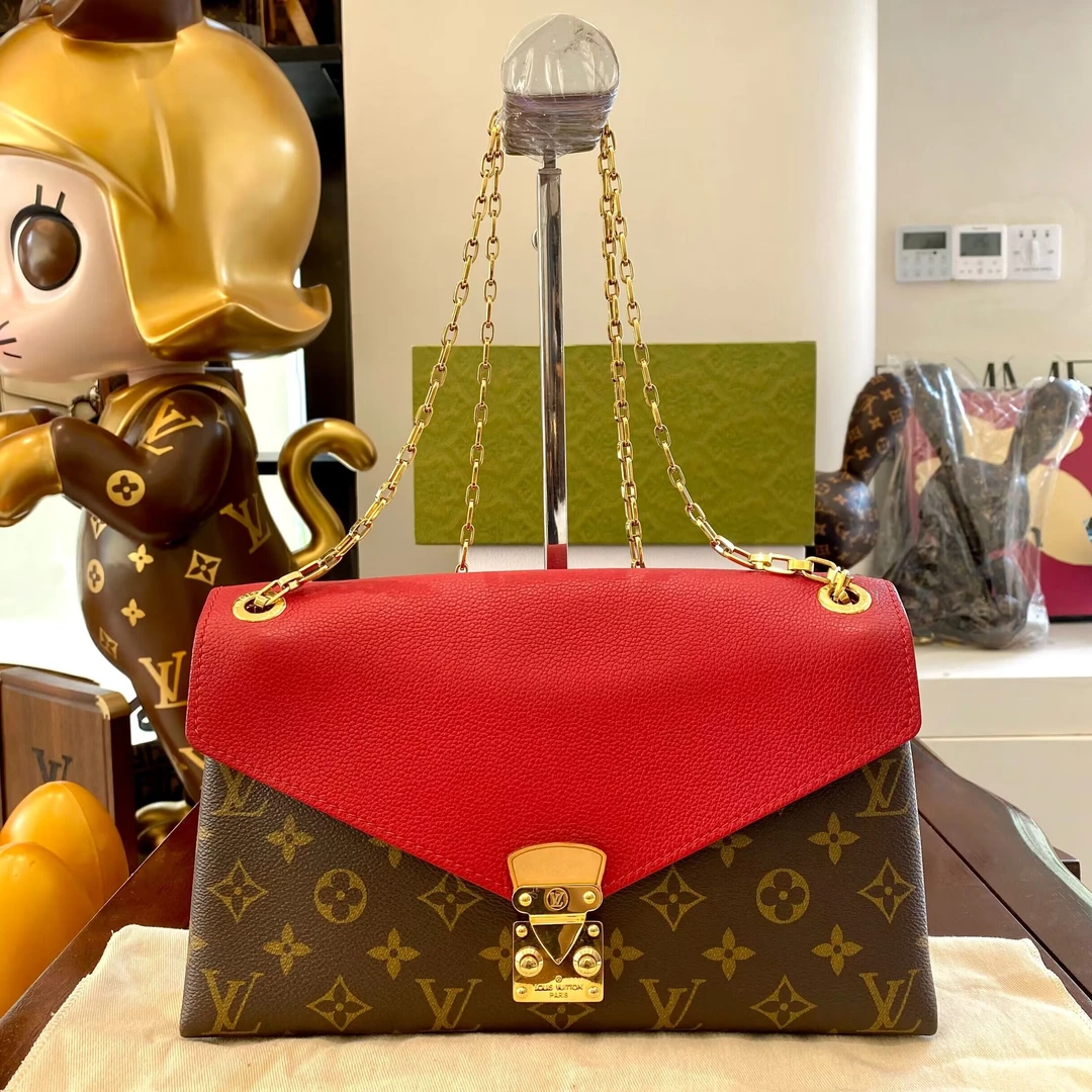 99新 LouisVuitton/路易威登 97新古有LV红盖信封传奇邮差1978