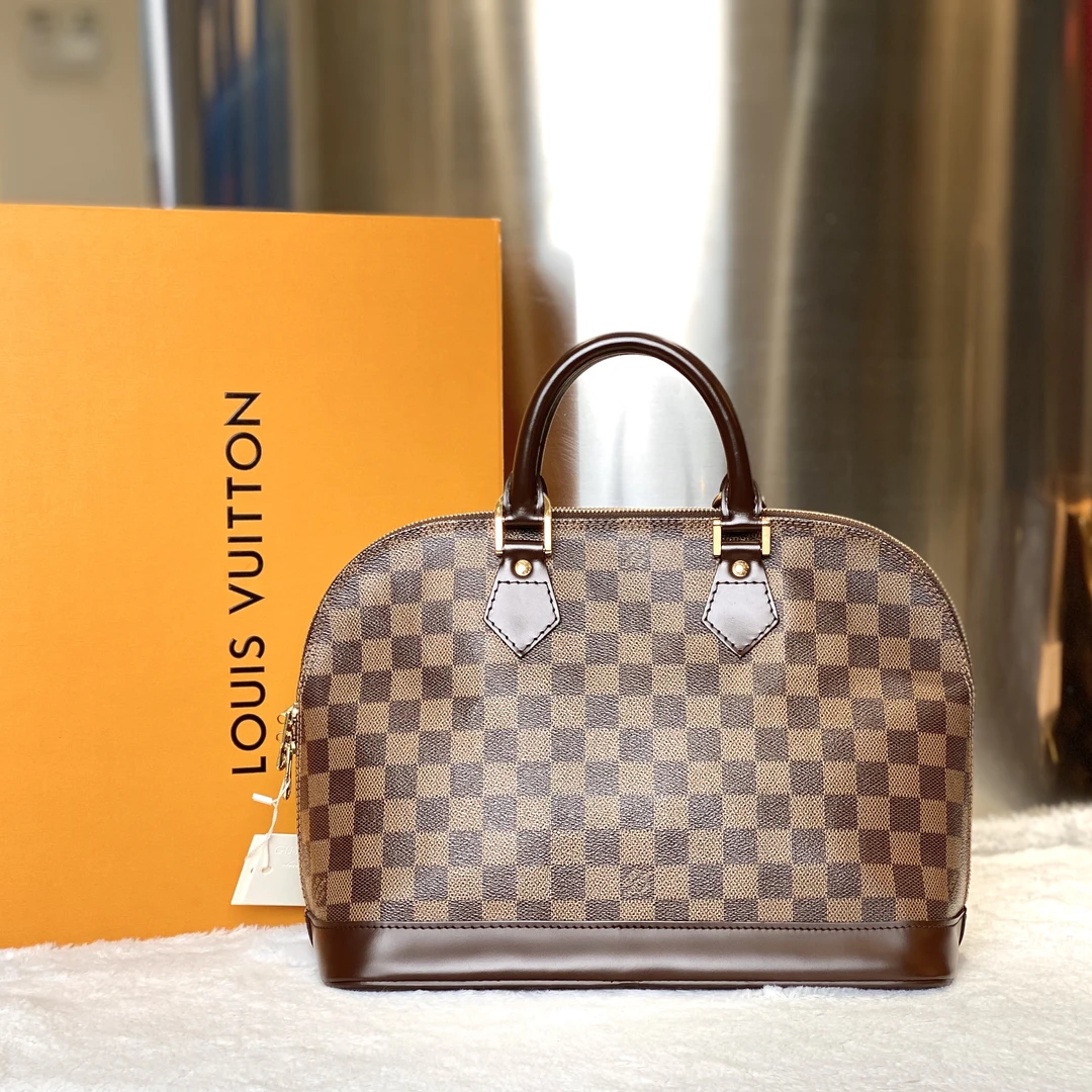 99新 LouisVuitton/路易威登 97新古有LV棋盘格中号贝壳包4788