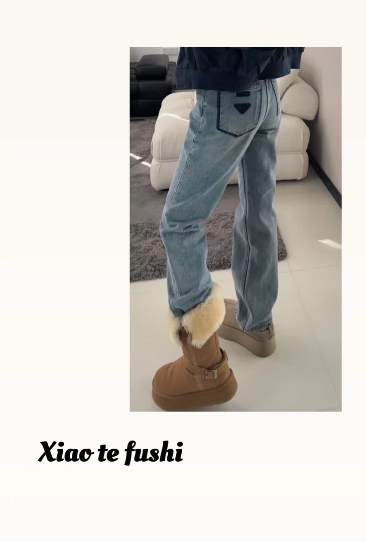 小特 秋冬高品质牛仔裤女款后三角标设计重工洗水时尚休闲直筒裤