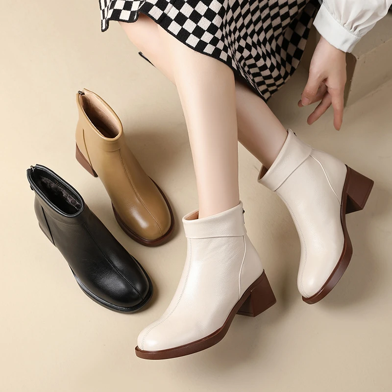 2024新款圆头粗跟小短靴秋冬季棉靴女真皮及软底中跟妈妈鞋裸靴子