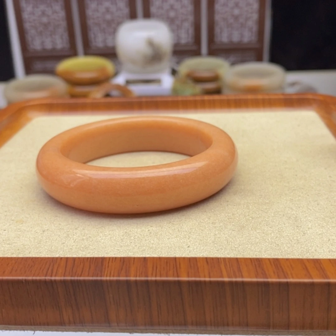 【闪购商品】石英质玉手镯未镶嵌