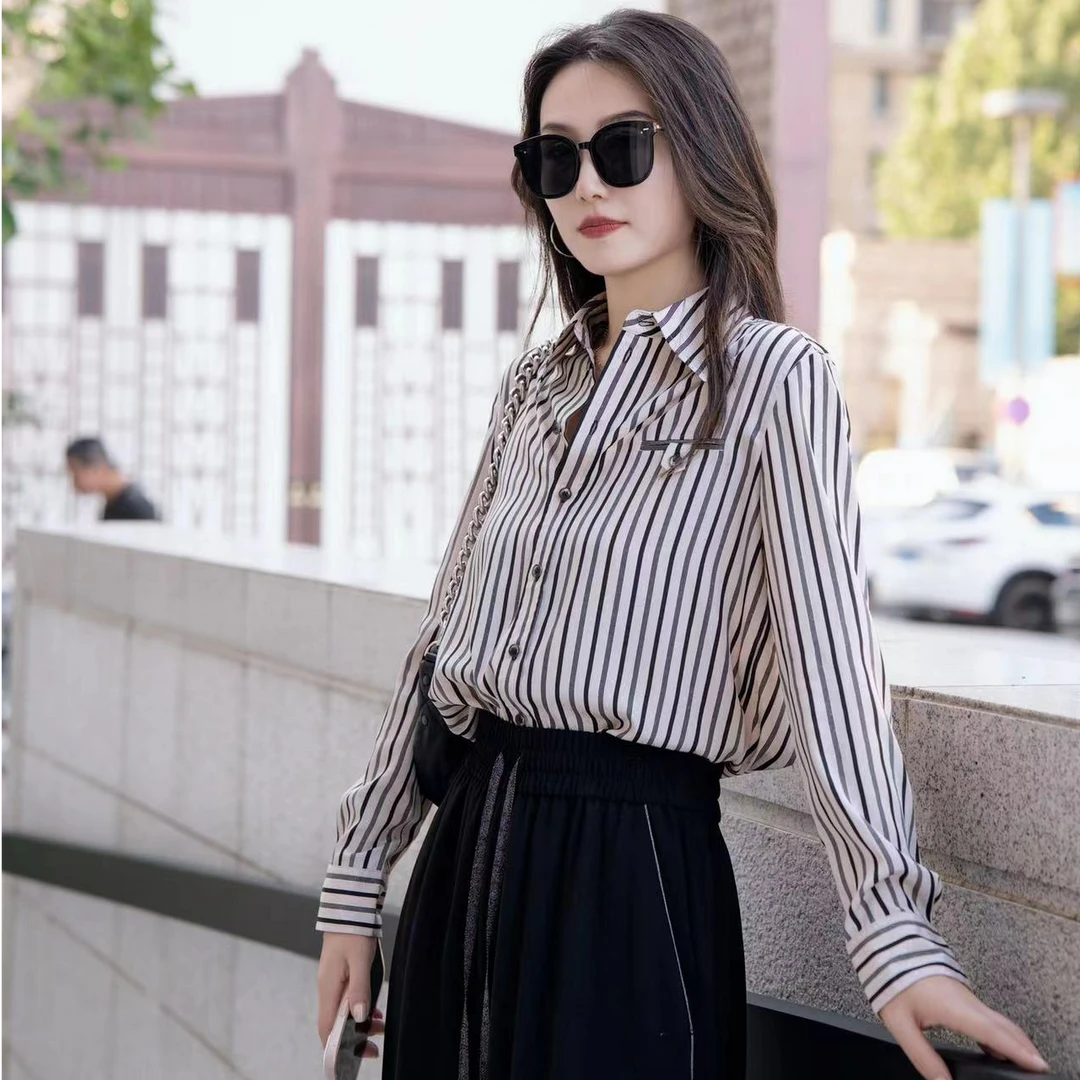 阿玛施AMASS【线条回廊】通勤质感条纹垂坠感长袖衬衫5300848