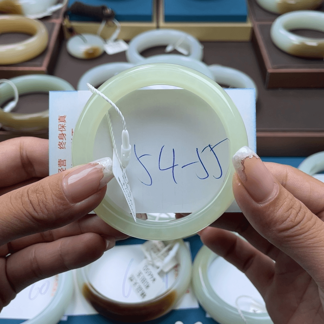 【闪购商品】和田玉手镯未镶嵌