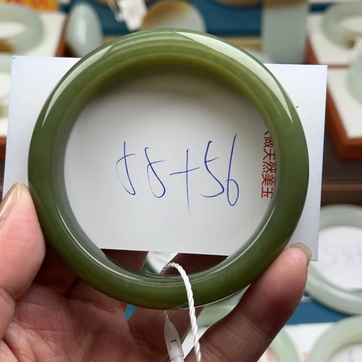 和田玉手镯未镶嵌?****U