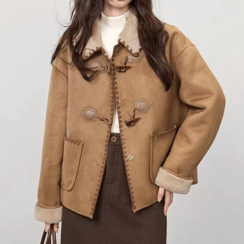 (衣兮学院风牛角扣外套)秋冬时尚超好看加绒短款翻领牛角扣大衣W