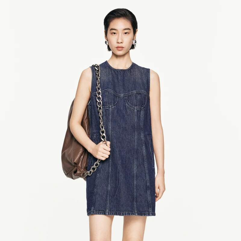 JNBY/江南布衣春秋季连衣裙女翻领A字无袖复古破洞设计5O7G14910