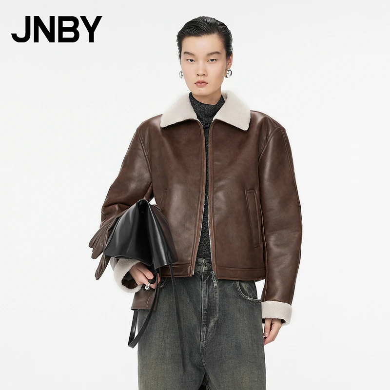 JNBY/江南布衣秋冬仿皮衣时髦复古保暖外套宽松夹克外套5OAA12090