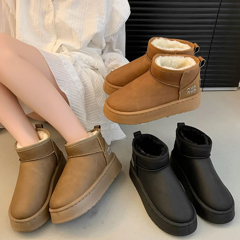 雪地靴女款爆款2025新款加绒加厚保暖秋冬防滑时尚外穿短筒小个子