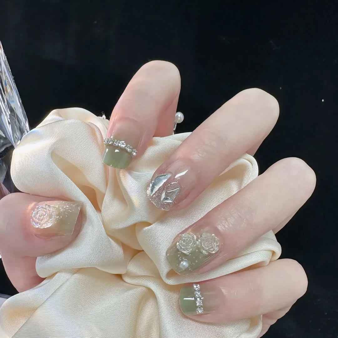 【M156】夏日绿色渐变山茶花可拆卸式美甲贴片【短款】