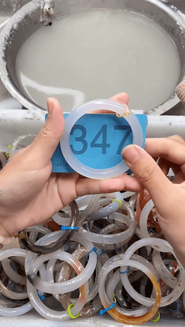 【闪购商品】玛瑙/玉髓手镯未镶嵌5455