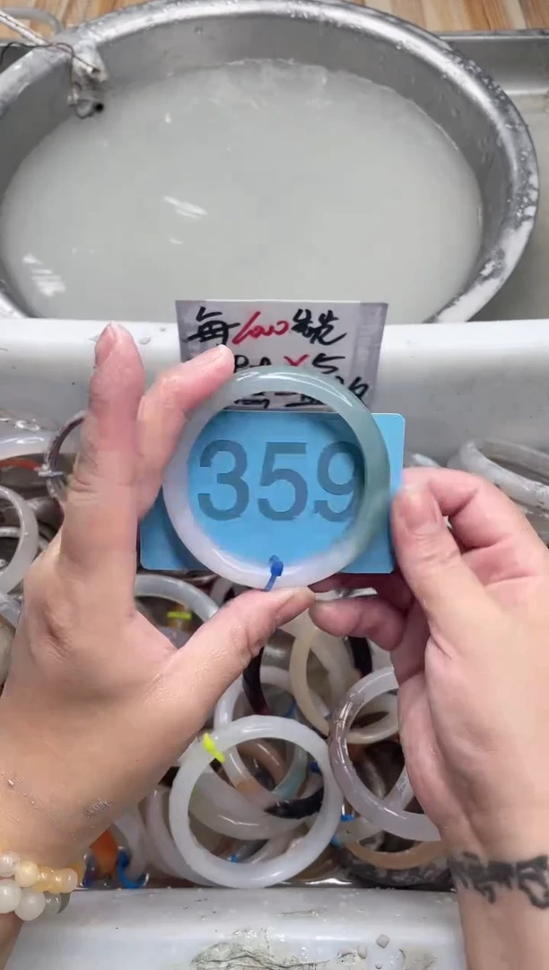 【闪购商品】玛瑙/玉髓手镯未镶嵌5657