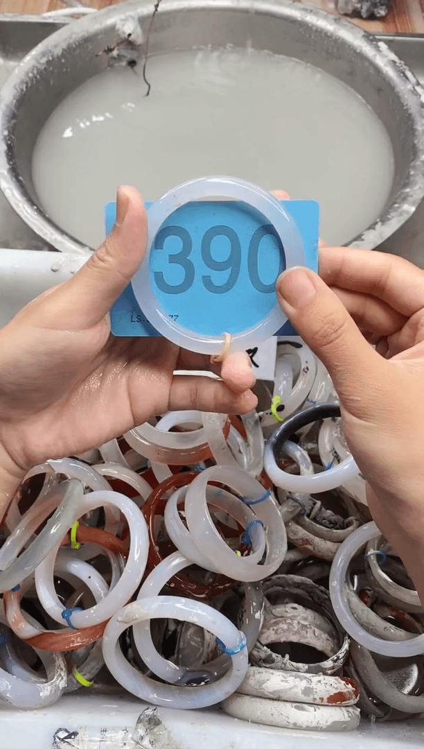 【闪购商品】玛瑙/玉髓手镯未镶嵌5556