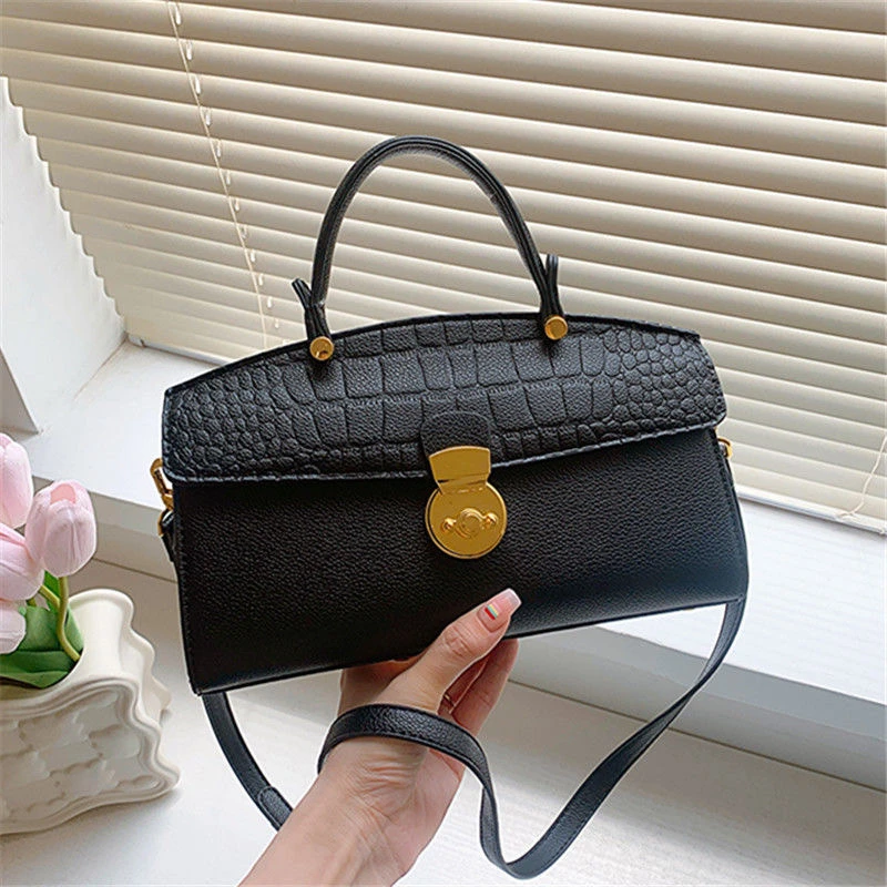 高级感包包女春夏百搭2023新款时尚斜挎包小众爆款女士手提小方包