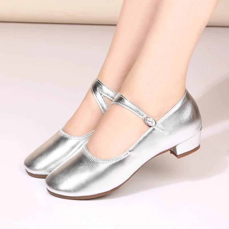 夏季广场舞鞋女士牛筋底低跟软底跳舞鞋真皮交谊舞鞋拉丁舞鞋室外