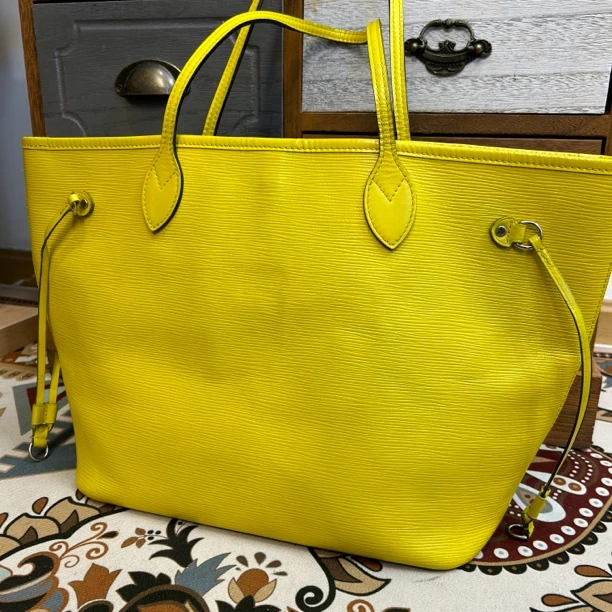 95新 LouisVuitton/路易威登 lv黄色水波纹nf中号托特包/95新