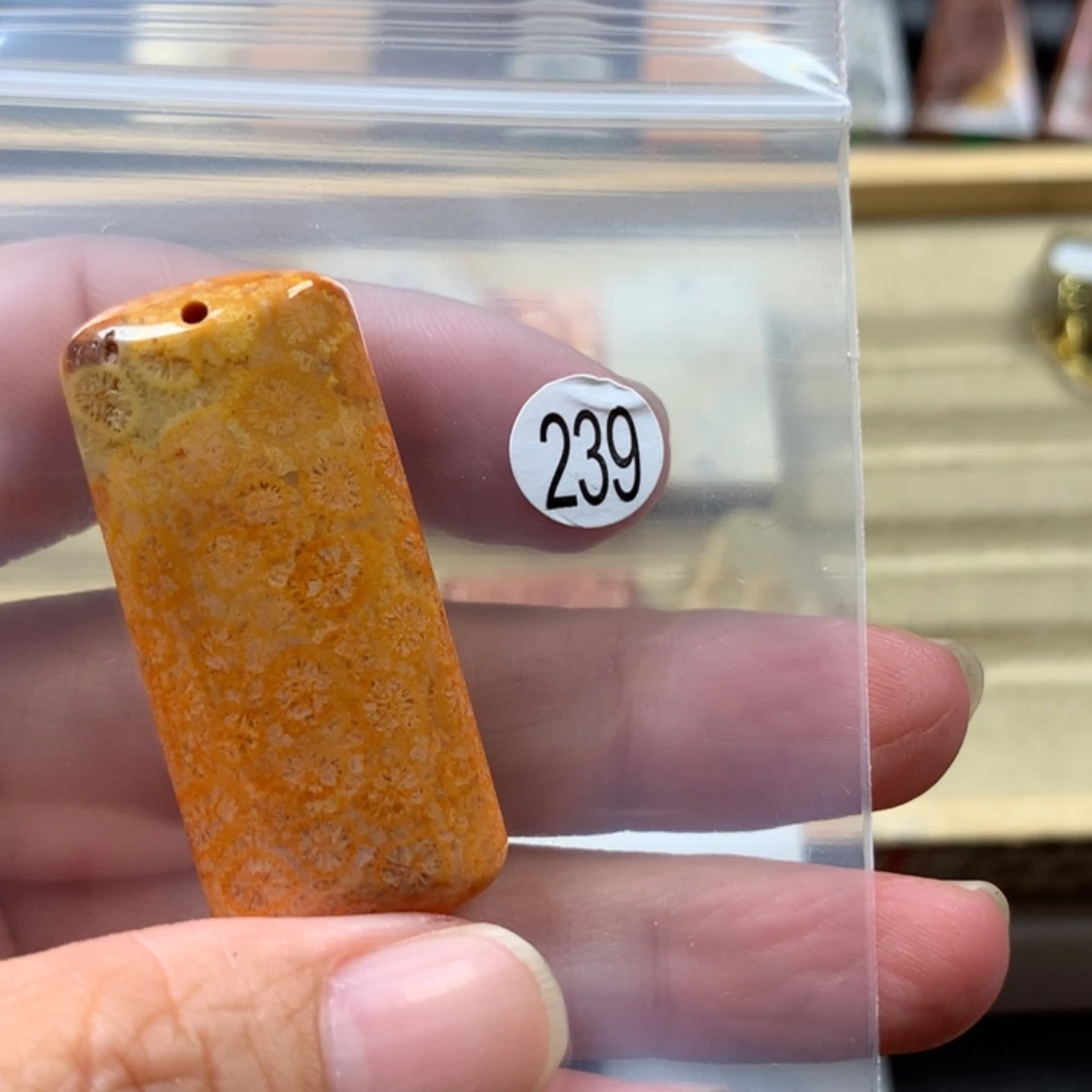 【闪购商品】硅化玉手链未镶嵌绳*阁
