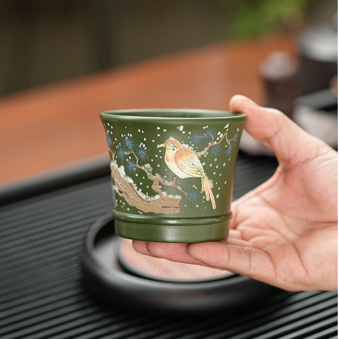 宜兴原矿苹果绿泥手工堆绘雪景鸟紫砂主人杯LQ 7111