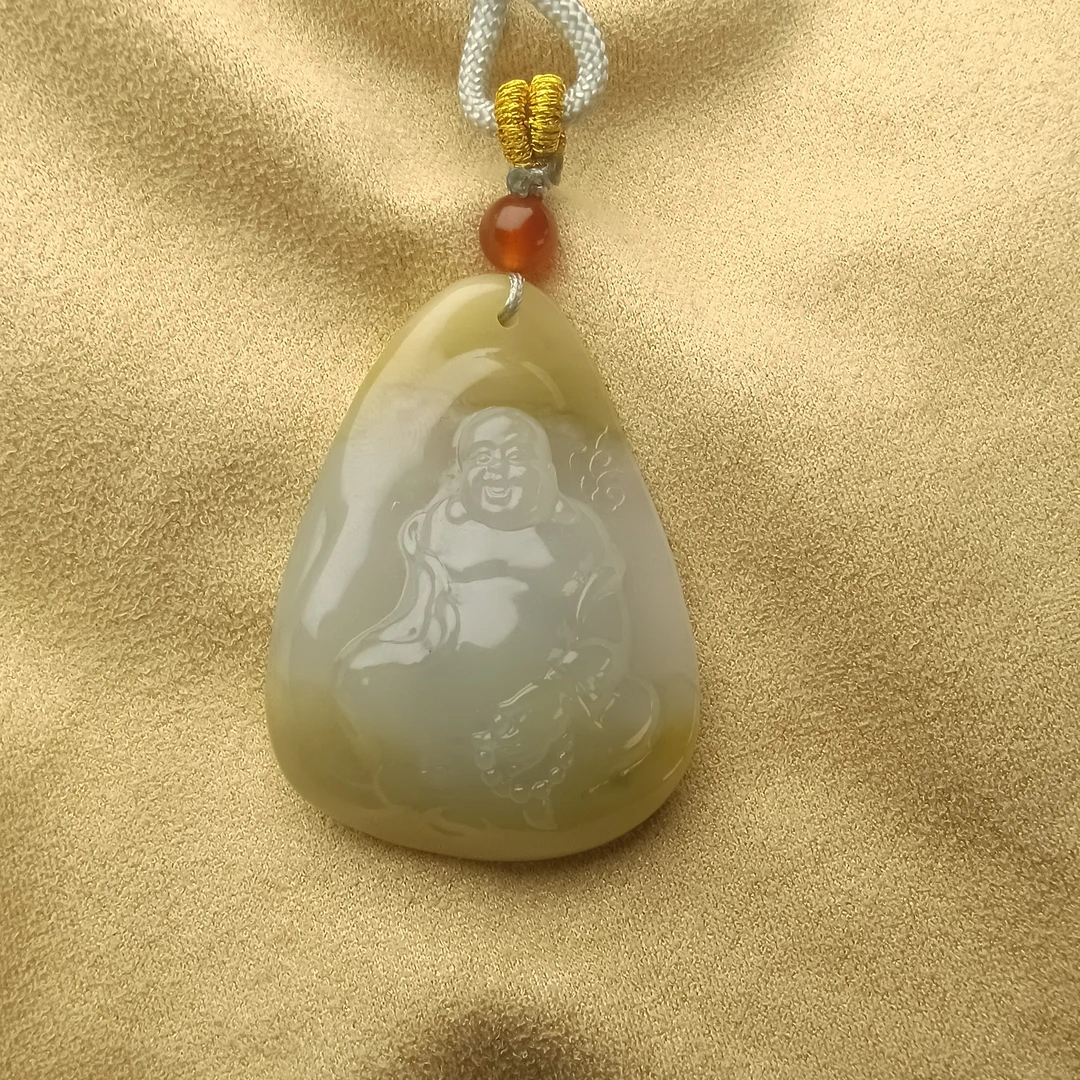 翡翠开心佛：八方来财天赐祥瑞气质挂坠精美精致坠链时尚双色