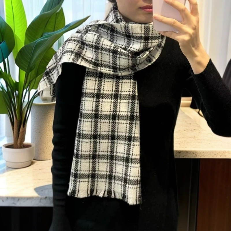 逐梦鸟高定香风金丝线经典格子羊绒围巾小情侣款长条巾30x180